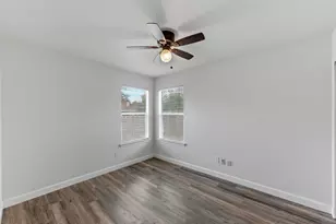 9706 Holly Springs Dr, Austin, TX 78748 - Photo 18