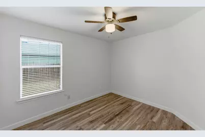 9706 Holly Springs Drive, Austin, TX 78748 - Photo 16