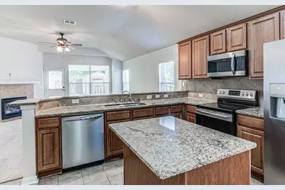 150 Stone Crest Boulevard, Buda, TX 78610 - Photo 10