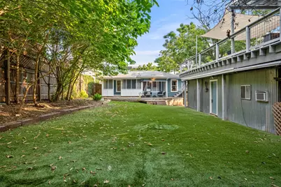 2104 E Martin Luther King Jr Boulevard, Austin, TX 78702 - Photo 14