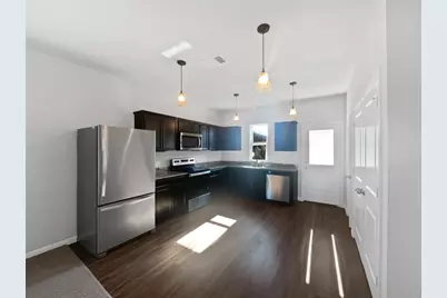 329 Wonderful Life Way, Jarrell, TX 76537 - Photo 2