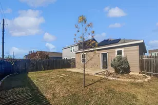 329 Wonderful Life Way, Jarrell, TX 76537 - Photo 14