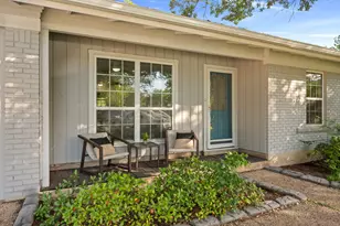 3811 Byron Dr, Austin, TX 78704 - Photo 2