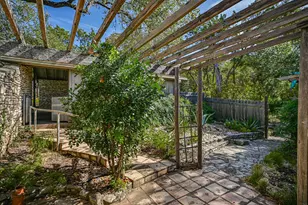 1403 Redbud Trail, West Lake Hills, TX 78746 - Photo 18