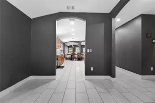 12800 Sky Harbor Dr, Del Valle, TX 78617 - Photo 6