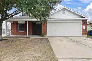 12800 Sky Harbor Dr, Del Valle, TX 78617 - Photo 2