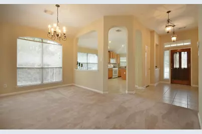 2000 Maize Bend Drive, Austin, TX 78727 - Photo 8