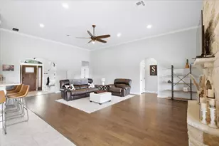 107 E Tanglebriar Ct, Bastrop, TX 78602 - Photo 14