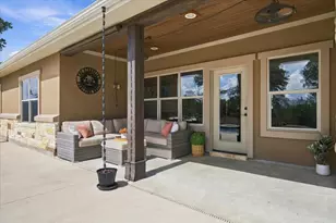 107 E Tanglebriar Ct, Bastrop, TX 78602 - Photo 28