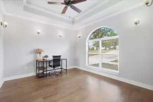 107 E Tanglebriar Ct, Bastrop, TX 78602 - Photo 6