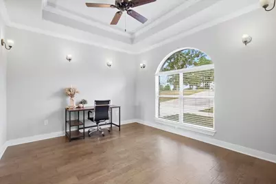 107 E Tanglebriar Court, Bastrop, TX 78602 - Photo 6
