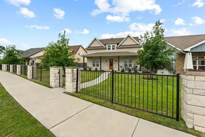 1100 Railroad Avenue, Georgetown, TX 78626 - Photo 2