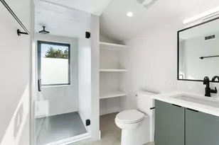 707 E Live Oak St, Austin, TX 78704 - Photo 22