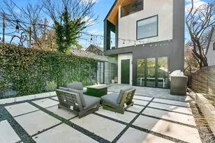 707 E Live Oak St, Austin, TX 78704 - Photo 28