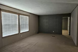 218 Waco St, McDade, TX 78650 - Photo 4