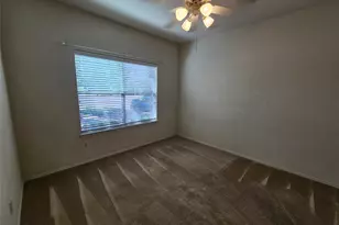 1320 E 3rd St, Georgetown, TX 78626 - Photo 14