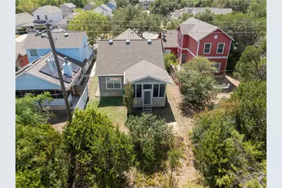 1320 E 3rd Street, Georgetown, TX 78626 - Photo 6
