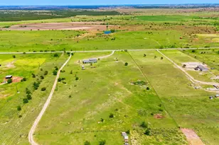10751 Co Rd 210, Bertram, TX 78605 - Photo 40