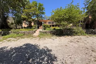 1000 Advance St, San Marcos, TX 78666 - Photo 4