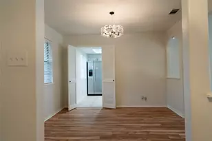 13002 Cedarhurst Cir, Austin, TX 78729 - Photo 8