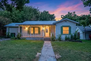 704 E Austin Ave, Round Rock, TX 78664 - Photo 1