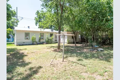 704 E Austin Avenue, Round Rock, TX 78664 - Photo 18
