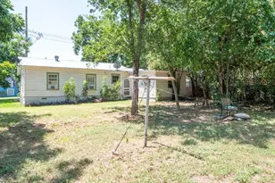 704 E Austin Ave, Round Rock, TX 78664 - Photo 18