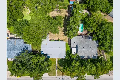 704 E Austin Avenue, Round Rock, TX 78664 - Photo 22