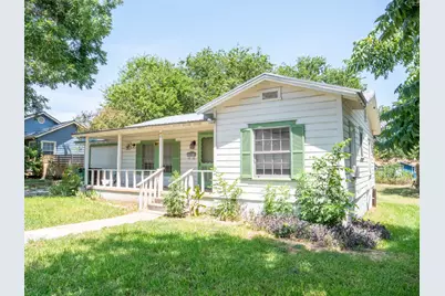 704 E Austin Avenue, Round Rock, TX 78664 - Photo 2