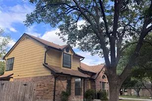 306 Applewood Dr, Pflugerville, TX 78660 - Photo 2