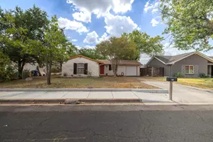 211 E Lisa Dr, Austin, TX 78752 - Photo 30