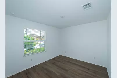 147 Otter Road, Kyle, TX 78640 - Photo 4