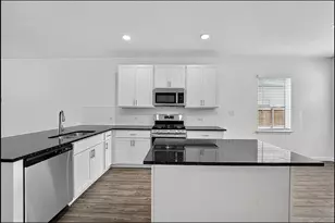 203 Betsy Rd, Hutto, TX 78634 - Photo 4