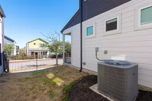 7106 Terrazzo Cottage Ln, Austin, TX 78744 - Photo 12