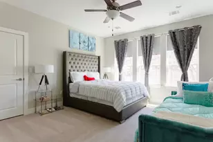 807 E 16th St, Austin, TX 78702 - Photo 12