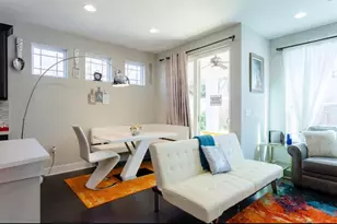 807 E 16th St, Austin, TX 78702 - Photo 8