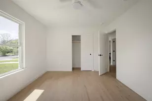 2200 Bristol Dr, Austin, TX 78723 - Photo 26