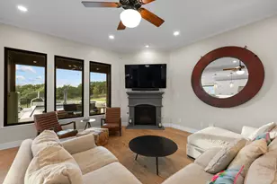 4518 Diamante Dr, Spicewood, TX 78669 - Photo 4