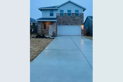 304 The Bad Way, Jarrell, TX 76537 - Photo 4