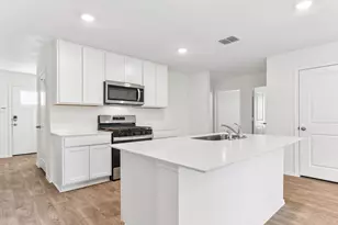 398 Ebbsfleet Dr, Uhland, TX 78640 - Photo 16