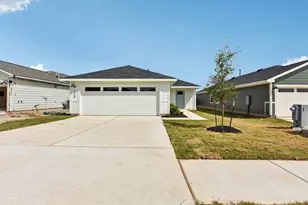 398 Ebbsfleet Dr, Uhland, TX 78640 - Photo 2