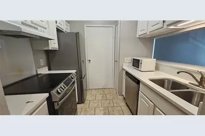 12166 Metric Boulevard #2006, Austin, TX 78758 - Photo 4