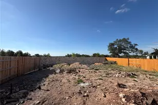 1133 Pansy Trl, Georgetown, TX 78628 - Photo 16