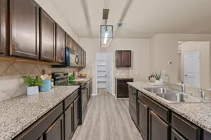 12212 Jamie Dr, Manor, TX 78653 - Photo 8