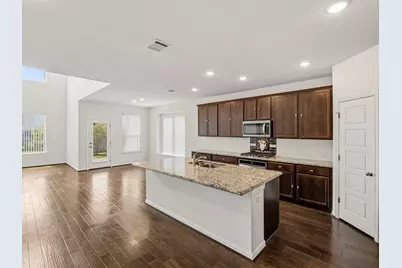 3901 Eland Drive, Pflugerville, TX 78660 - Photo 10