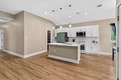 106 Kaapahu Drive, Bastrop, TX 78602 - Photo 10