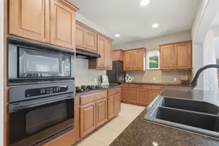 13724 Field Spar Dr, Manor, TX 78653 - Photo 8