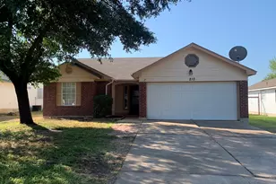 210 Evergreen Cir, Georgetown, TX 78626 - Photo 2
