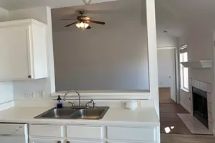 210 Evergreen Cir, Georgetown, TX 78626 - Photo 10