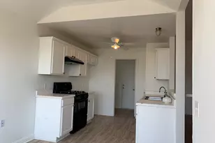 210 Evergreen Cir, Georgetown, TX 78626 - Photo 8